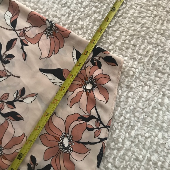 🤩 Ann Taylor blouse - Picture 4 of 5